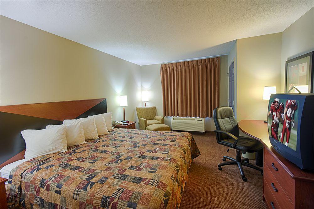 Red Roof Inn Etowah - Athens, Tn Exterior photo